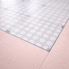 Plancher en verre trempé dépoli (Sablé) de 39 mm avec une texture de grands cercles, diffusant une lumière douce pour une ambiance moderne.